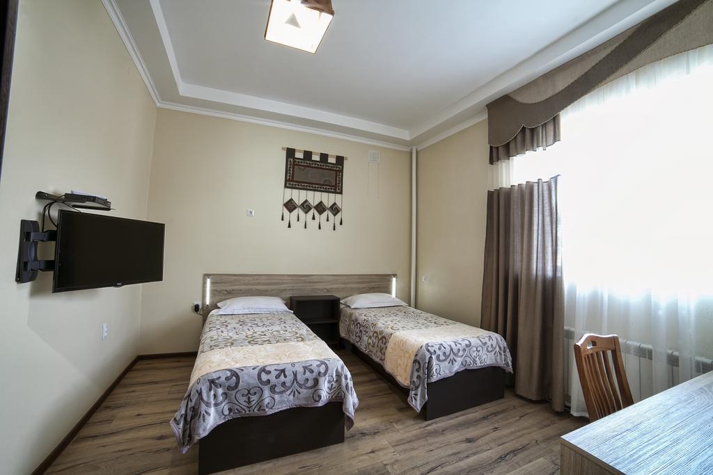 Ethno Boutique Hotel Osh Room photo