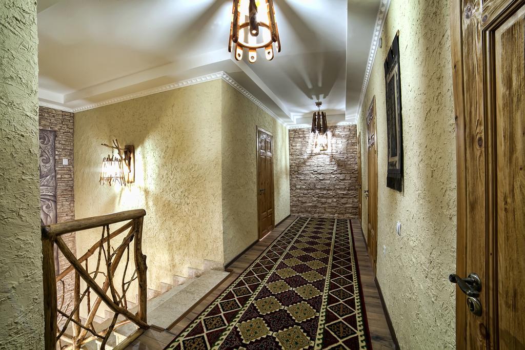 Ethno Boutique Hotel Osh Exterior photo